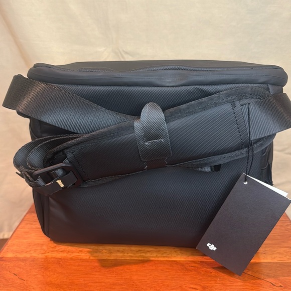 DJI Drone Sling Bag. Soft shell. NWT - Picture 1 of 8